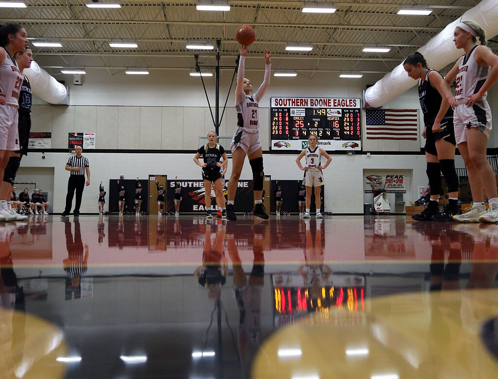 Mariah Prince shoots a free throw